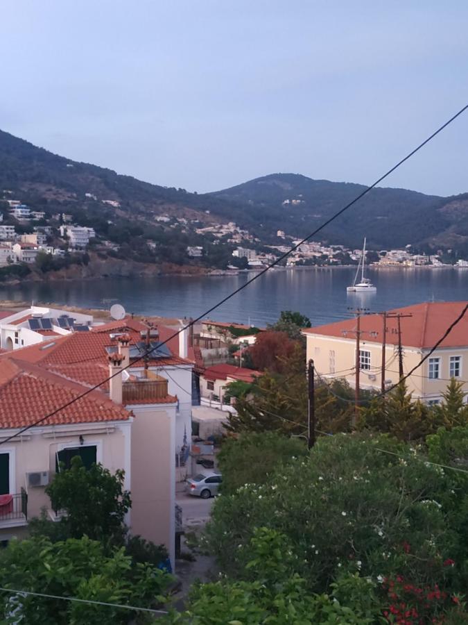 Elthimia'S Apartment Poros Town エクステリア 写真