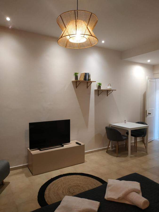 Elthimia'S Apartment Poros Town エクステリア 写真